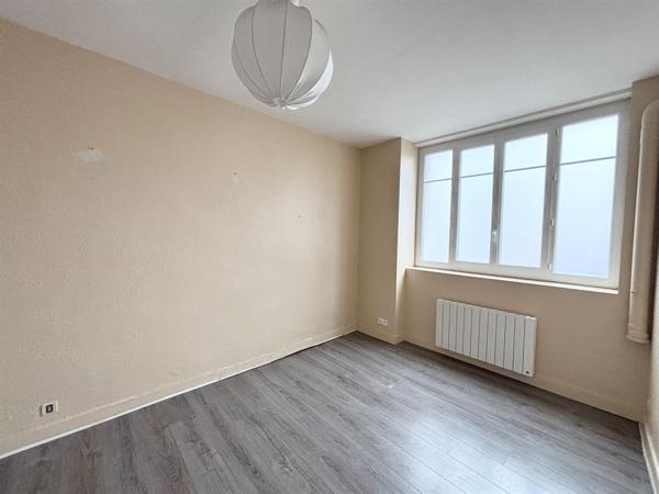 Location Local d'activité44,17 m² - CLERMONT FERRAND (63000)