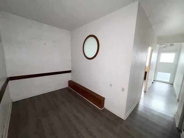 Location Local d'activité44,17 m² - CLERMONT FERRAND (63000)