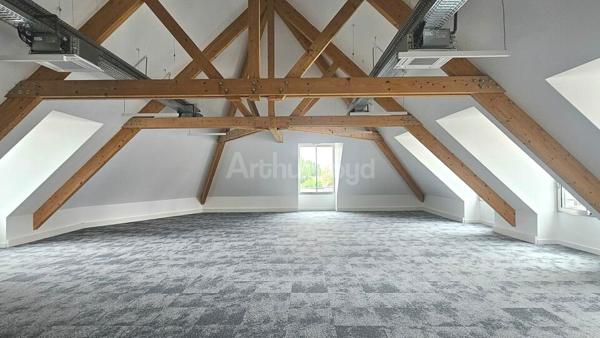 BUREAUX à LOUER de 289 m²