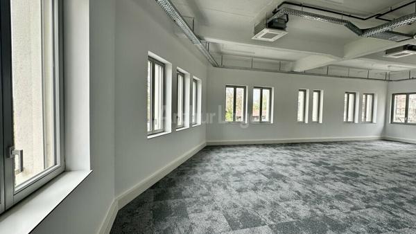 BUREAUX à LOUER de 289 m²