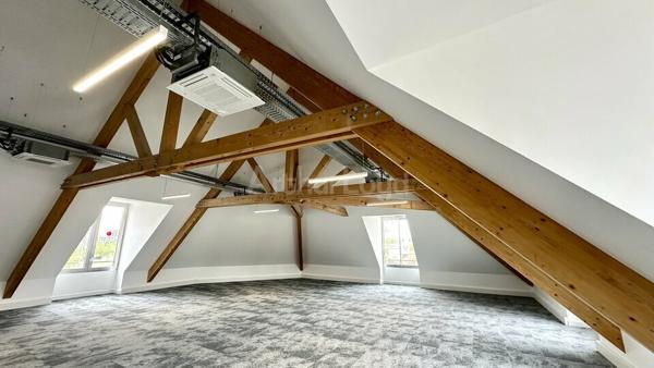 BUREAUX à LOUER de 289 m²