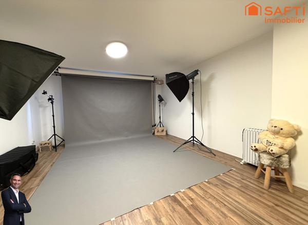 Superbe maison de 7 pièces sur 16.11 ares de terrain, quartier calme et résidentiel.