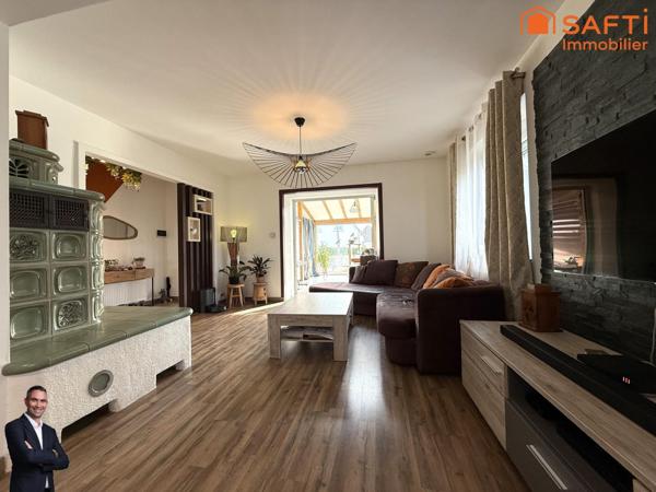 Superbe maison de 7 pièces sur 16.11 ares de terrain, quartier calme et résidentiel.