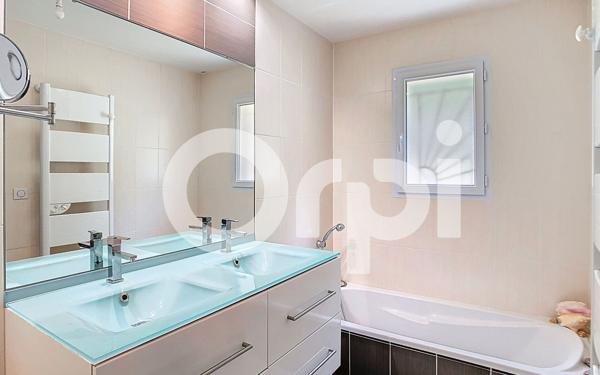 Maison à vendre    4 pièces •  Notre-Dame-de-Sanilhac