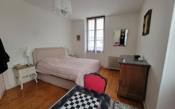 Maison à vendre    6 pièces • 141 m2 Jurançon