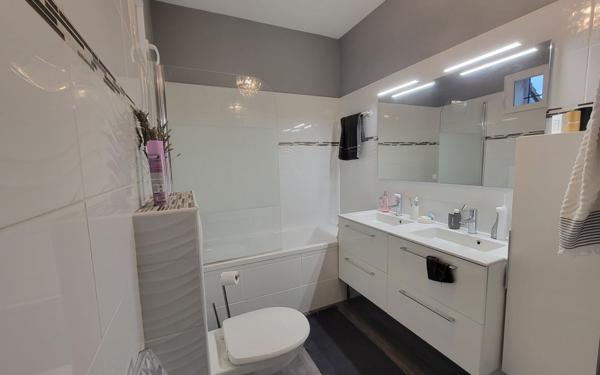 Maison à vendre    6 pièces • 141 m2 Jurançon