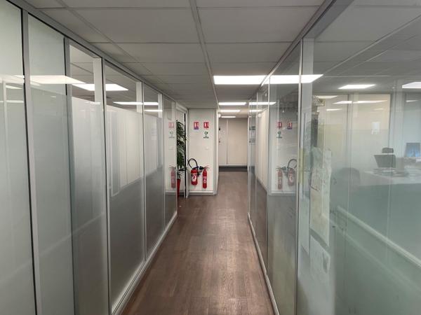 Bureaux modernes et ERPables à St Cloud - Jardins communs et services