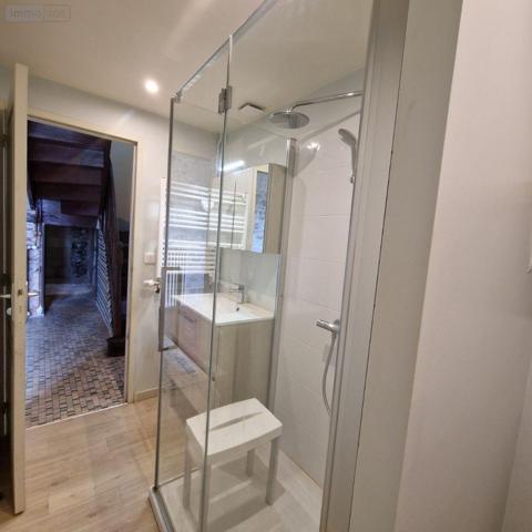 Maison de ville à vendre à Crennes-sur-Fraubée en Mayenne (53700), ref : 12725/695