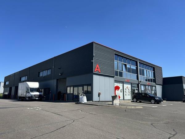 BUREAUX à LOUER de 216 m²