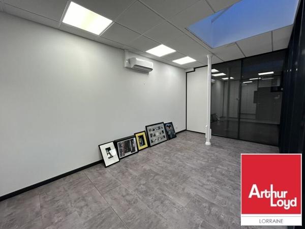 BUREAUX à LOUER de 216 m²