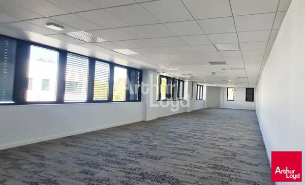 ANGERS ORGEMONT BUREAUX DE 163 M² A VENDRE