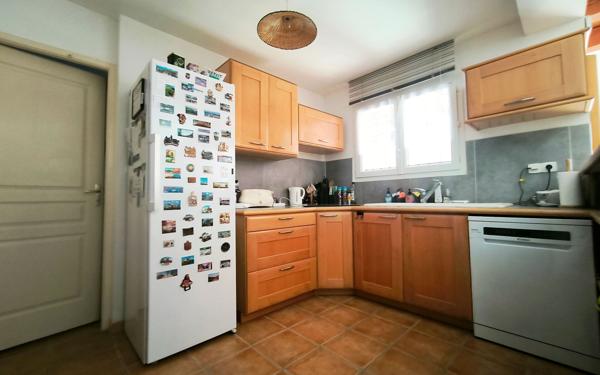 Maison à vendre    4 pièces •  La Calmette