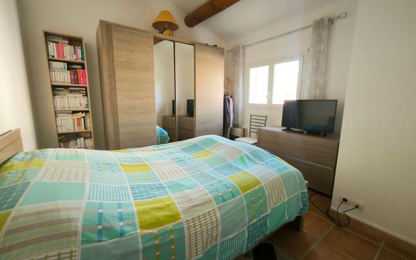 Maison à vendre    4 pièces •  La Calmette