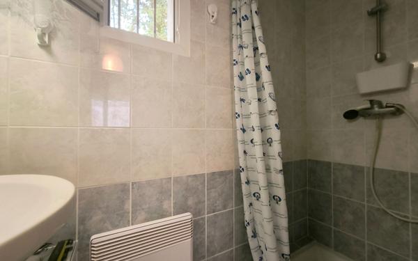 Maison à vendre    4 pièces •  La Calmette