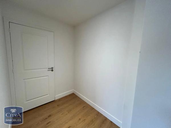 Appartement à louer 29.78m²