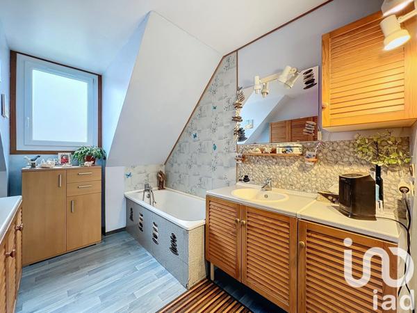 Maison traditionnelle 4 pièces de 88 m² à Othis (77280)