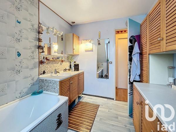 Maison traditionnelle 4 pièces de 88 m² à Othis (77280)