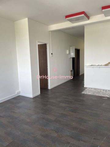 Immeuble à vendre 10 pièces de 542 m²