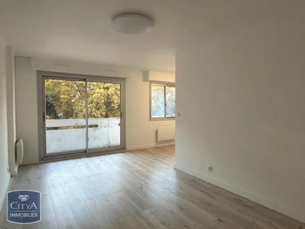 Appartement à louer 1 pièce 29.82m²