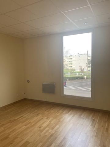 location petit bureau Bourg en Bresse + parking