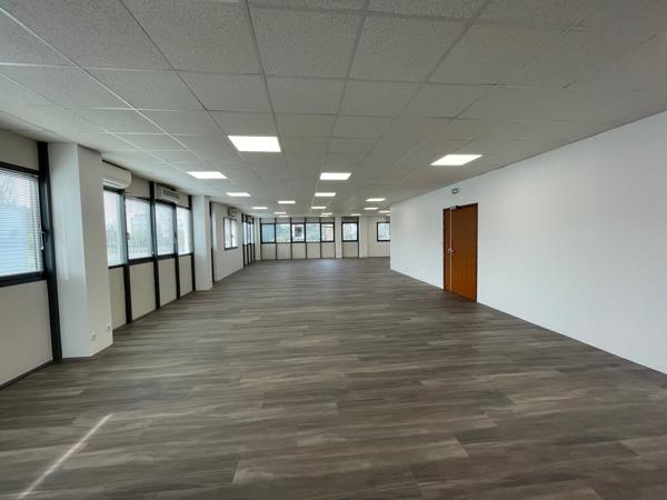 BUREAUX OPENSPACE LOCATION - PARKING - ERDRE ACTIVE