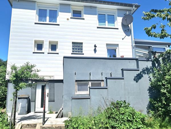 Maison individuelle sur un beau terrain clos dans un quartier calme.
