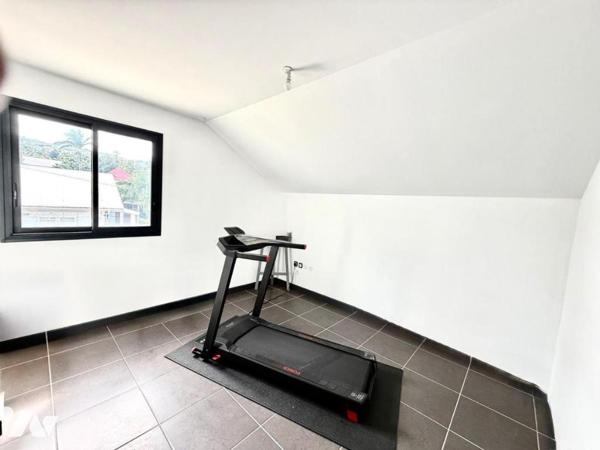 Maison T5 avec F4 indépendant,  La Rivière, Saint-Louis