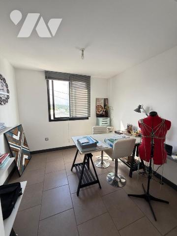 Maison T5 avec F4 indépendant,  La Rivière, Saint-Louis