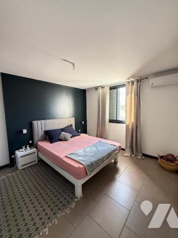 Maison T5 avec F4 indépendant,  La Rivière, Saint-Louis