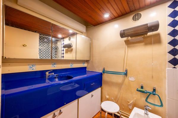 ***VISITE VIRTUELLE DISPONIBLE SUR DEMANDE...APPARTEMENT VILLA AVEC JARDIN...LE COLLET DES COMTES...MARSEILLE 11ᵉ / 12ᵉ...DOUBLE BOX...NOUVEAU PRIX***