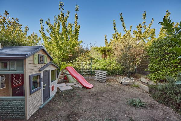 Appartement T3 avec jardin et parkings, Aix-en-Provence