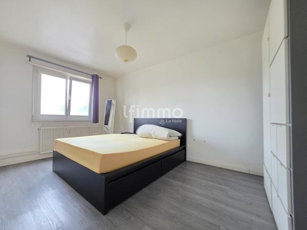 F2 avec balcon, parking - Résidence Pierrefontaine Mulhouse