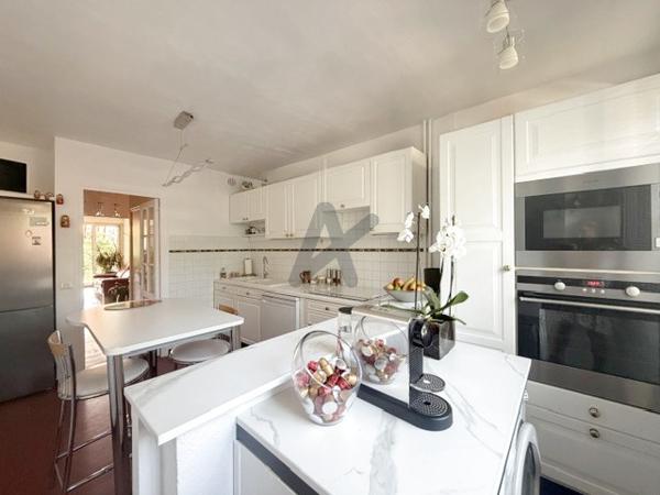 SAINTE FOY-LES-LYON quartier Chavril : T4 de 85 m2
