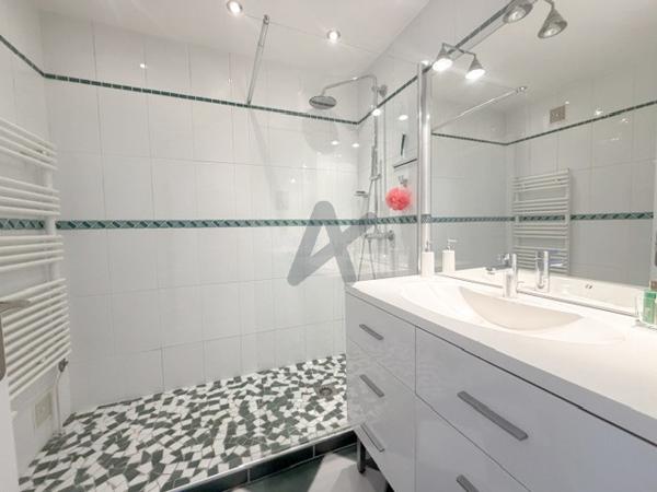 SAINTE FOY-LES-LYON quartier Chavril : T4 de 85 m2