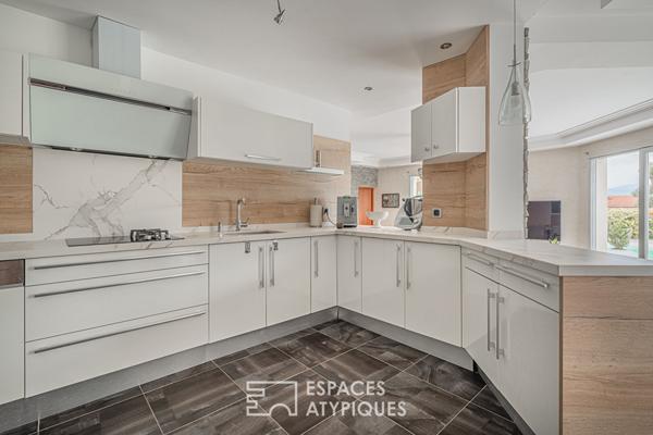 Villa contemporaine à la vue imprenable