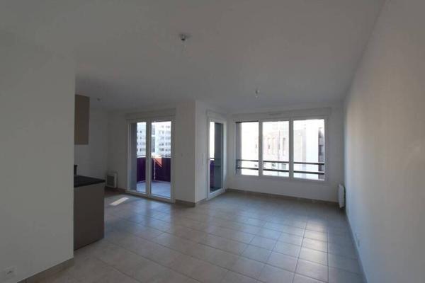 Appartement 3 pièces                                        - 44400 Rezé - Pont Rousseau Centre Réf : 11879