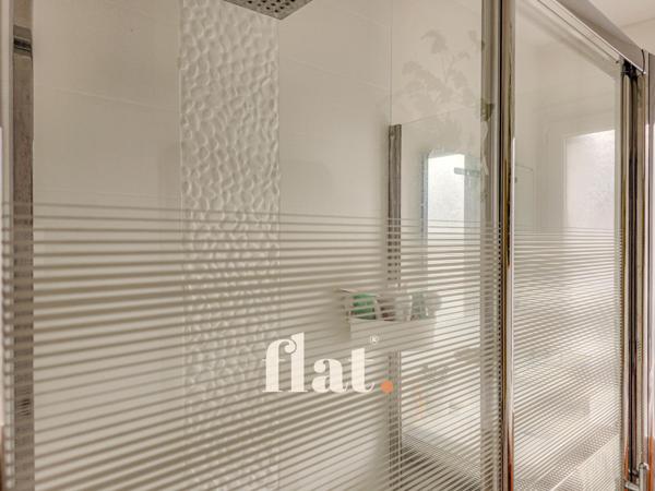 Appartement T3 STE THERESE / 75 m2/ 2 ch/ garage boxé / Balcon / Cave