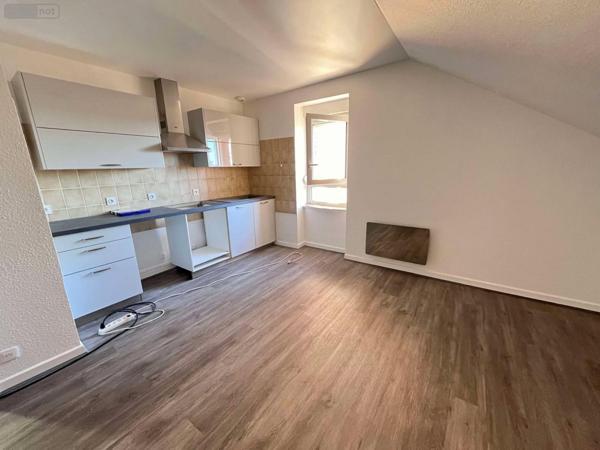 Immeuble à vendre à Mauriac dans le Cantal (15200), ref : 74T-15029