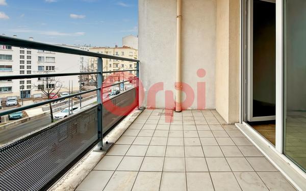 Appartement à vendre    3 pièces • 58,09 m2 Lyon 8