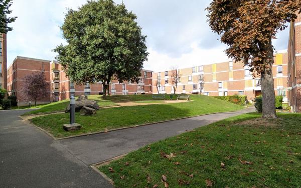 Appartement à vendre    2 pièces • 42 m2 Sucy-en-Brie