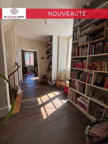 Maison à louer 4 pièces de 143 m²