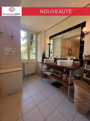 Maison à louer 4 pièces de 143 m²