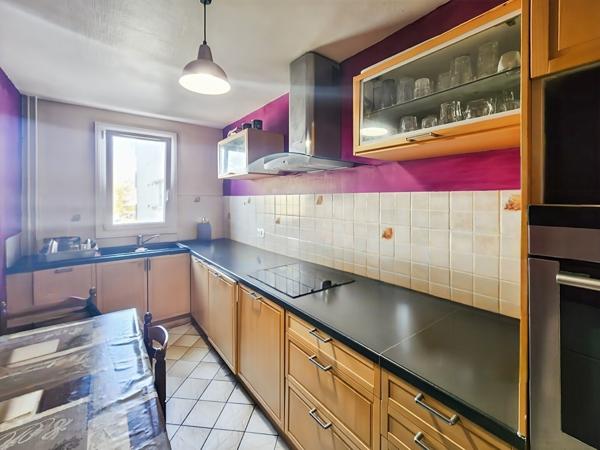 Appartement Savigny Le Temple 5 pièce(s) 105.12 m2 avec loggia