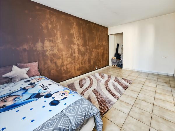 Appartement Savigny Le Temple 5 pièce(s) 105.12 m2 avec loggia