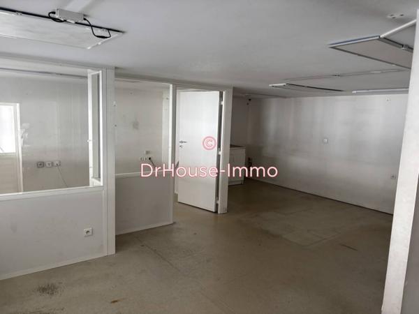 Commerce à vendre 3 pièces de 265 m²