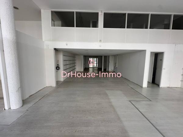 Commerce à vendre 3 pièces de 265 m²