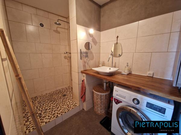 BRON, T4, PROCHE TOUTES COMMODITEES,VUE DEGAGEE