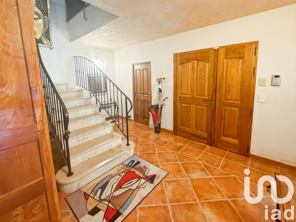 Maison à vendre 6 pièces 300 m² Saint-Maximin-la-Sainte-Baume