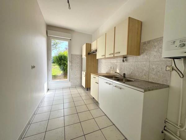 Location                                                      Appartement
                        
                     2 pièces                      49 m2                     à Chambly