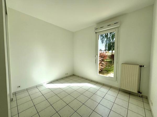 Location                                                      Appartement
                        
                     2 pièces                      49 m2                     à Chambly